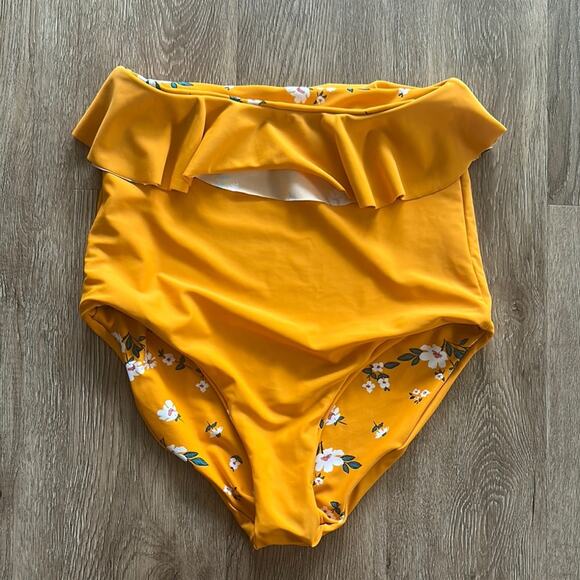 Coral Reef Cabana Reversible Bikini Bottom Mango Floral Size Medium - Picture 4 of 5